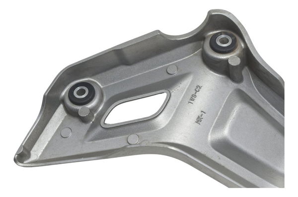Acabamento Suporte Motor Direito Yamaha Mt 07 15-18 Original