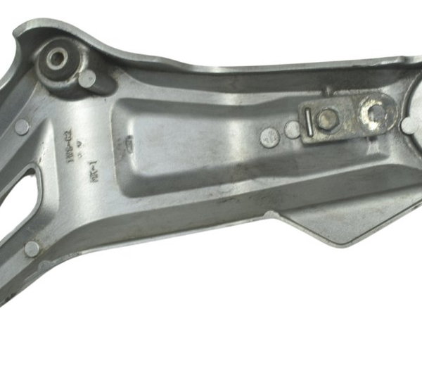 Acabamento Suporte Motor Direito Yamaha Mt 07 15-18 Original