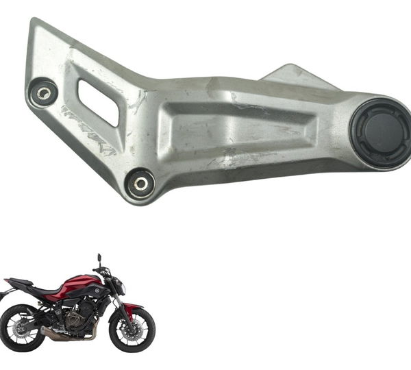 Acabamento Suporte Motor Direito Yamaha Mt 07 15-18 Original