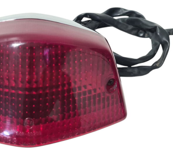 Lanterna Traseira Shadow Vt 600 98/04 Orig Descrição 52828 Ambos Lados Vermelho