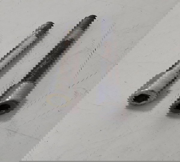 Parafuso Fixação Amortecedor Traseiro Cbr 600f 12/14 52075