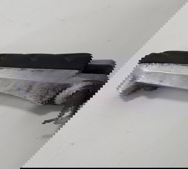 Pedaleira Dianteira Honda Cbr 600f 12/14 L/e Detalhe 52104