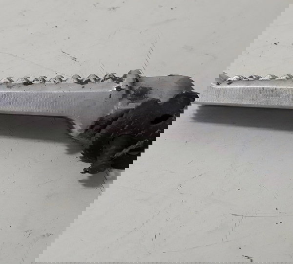 Pedaleira Traseira Honda Cbr 600f 12/14 L/e Detalhe 52076