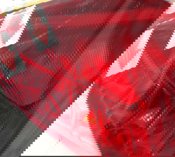 Lanterna Traseira Honda Cbr 600f 12/14 Orig Detalhe 52142 Ambos Lados Vermelho