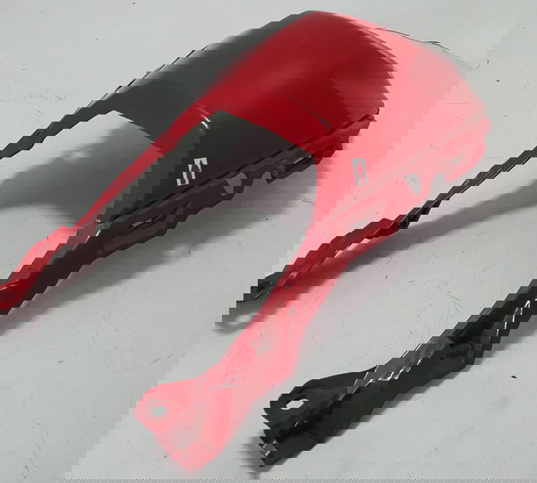 Carenagem Central Tanque Sahara 300 24/25 Descrição 52008 Vermelho