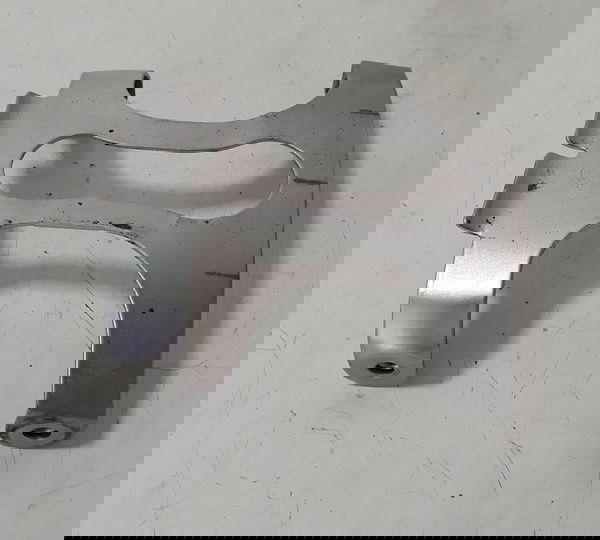 Suporte Paralama Dianteiro Cg 160 16/23 Orig 51730 Prateado