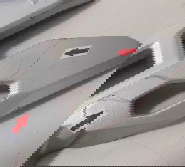 Bacalhau Dianteiro Cb 300f Twister 23/24 L/e Orig 51724