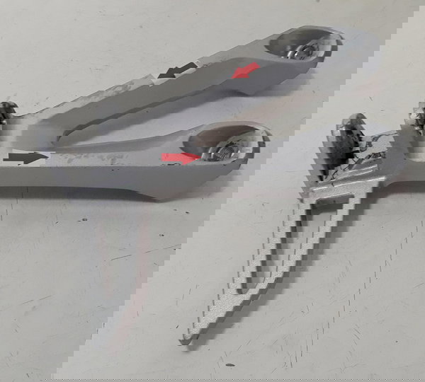 Bacalhau Traseiro Cb 300f Twister 23/24 L/e Orig 51722