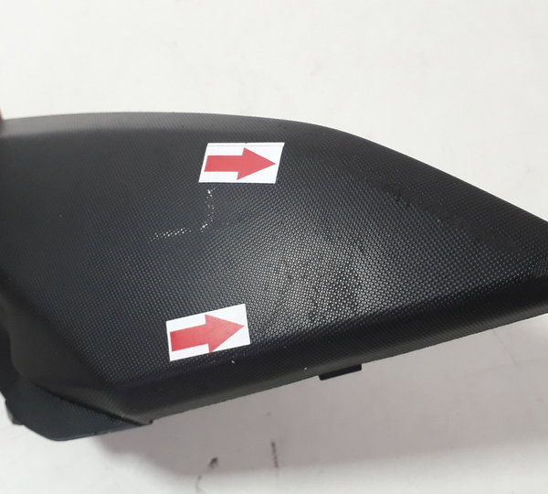 Carenagem Acabamento Rabeta N Max 160 21/23 L/e Orig 50402 Preto