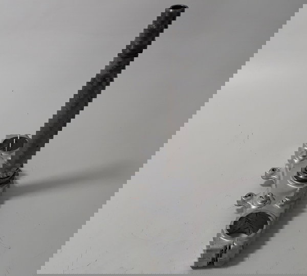 Mesa Inferior Yamaha Xt 660r Orig Detalhe 49866