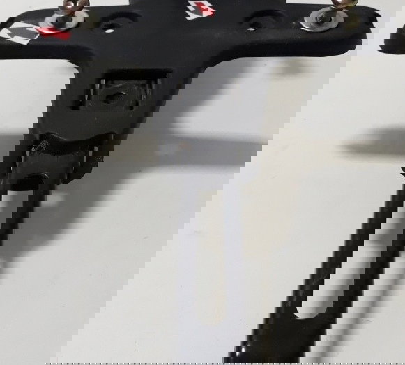 Suporte Lanterna Placa Triumph Bonneville T120 018 Ori 26511