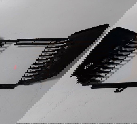 Grade Radiador Yamaha Mt 03 17/20 Orig Avaria 22999 Preto