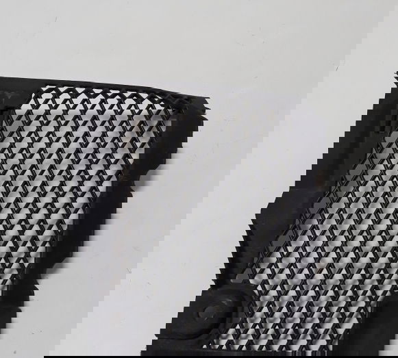 Grade Radiador Óleo Honda Xre 300 09/23 Ori 34693 Avaria Preto