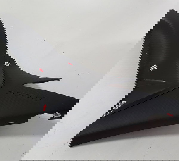 Carengaem Lateral Suzuki Gsx-r 1000 Srad 11/16 L/e Ori 29179 Preto