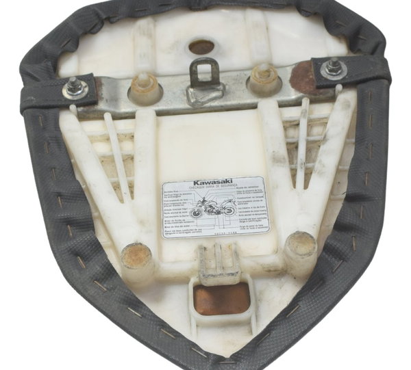 Banco Traseiro C/ Avaria Kawasaki Z 750 08-12 Original Preto