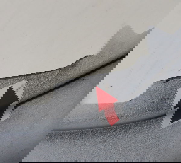 Carenagem Assoalho Esq Yamaha N-max 21/22 Orig Avaria 38713 Branco