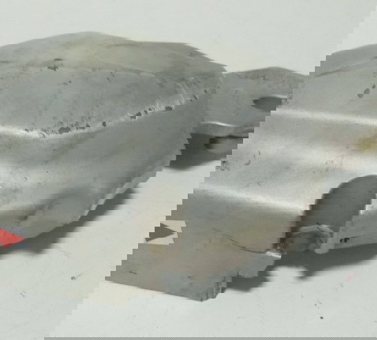 Tampa Pinhão Honda Xre 300 10/12 Original Quebrada 20851 Prateado