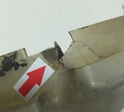 Tampa Pinhão Honda Xre 300 10/12 Original Quebrada 20851 Prateado