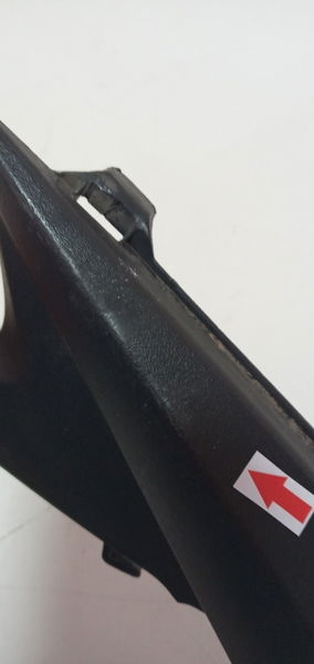 Acabamento Rabeta Dir Honda Cb 300 Original 2418