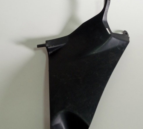 Acabamento Carenagem Lateral L/e Suzuki Srad1000 06/07 5995