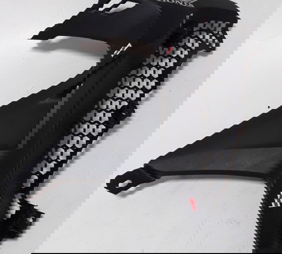 Acabamento Aba Tanque Dir Honda Xre 300 19/21 Avaria 19997 Preto