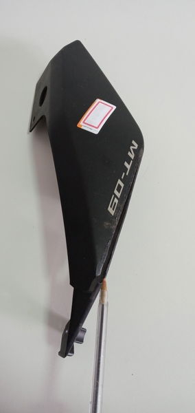 Carenagem Lateral Rabeta Esq Mt09 Mt 09 14/17 (avaria) 11074
