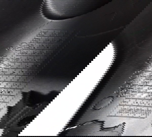 Carenagem Duto De Ar Dir Yamaha Mt 03 21/22 Ori 31285 Avaria Preto