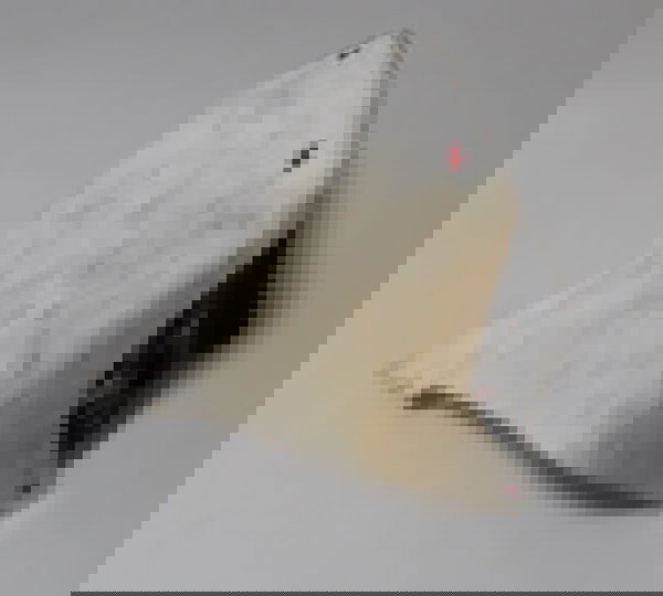 Carenagem Aba Tanque Esq Xlx 350 87/92 Similar Avaria 15730 Branco