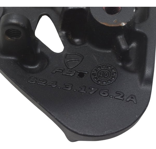 Suporte Pedaleira Diant Dir Ducati Diavel Carbon 11-14 Orig