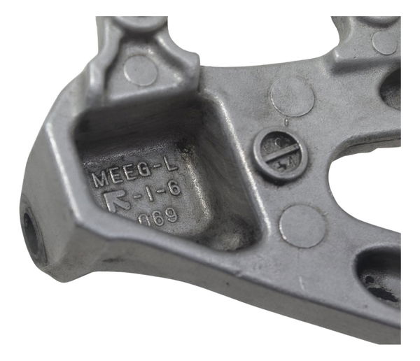 Suporte Pedaleira Dianteira Esq Honda Cbr 600 Rr 05-06 Orig