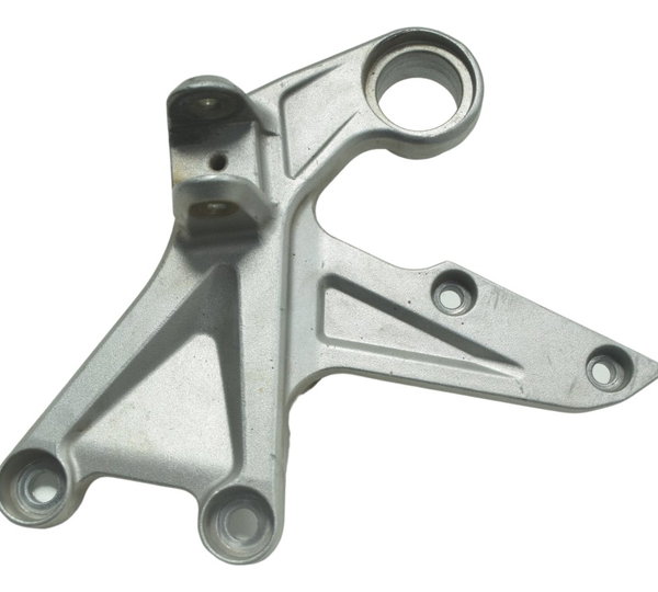 Suporte Pedaleira Dianteira Dir Honda Cbr 1000 Rr 08-11 Orig