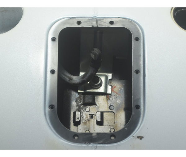 Tanque C/ Detalhes Harley Softail Heritage 12-15 Original