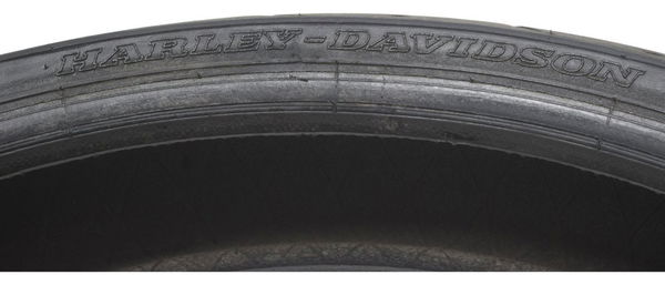 Pneu Dunlop D408f Harley Davidson 130/60 B19 M/c 61gh