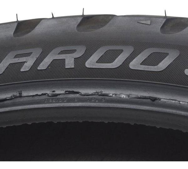 Pneu C/ Detalhes Metzeler Karoo 3 110/80-19 M/c 59r