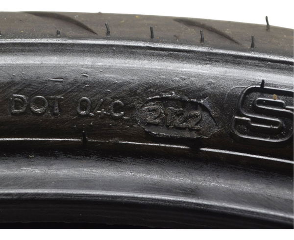 Pneu Com Detalhes Technic Stroker 180/55-17 73v