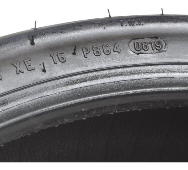 Pneu C/ Detalhes Pirelli Diablo Scooter 120/70-15 M/c 56s