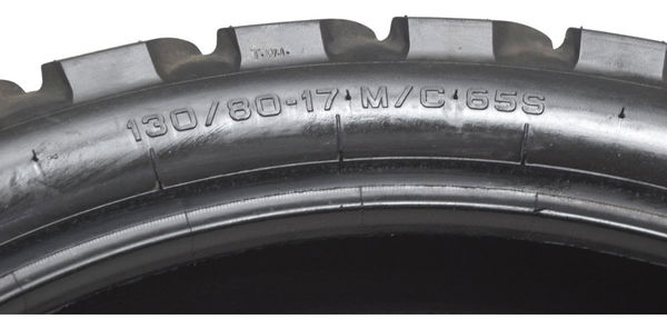 Pneu Metzeler Tourance 130/80-17 M/c 65s