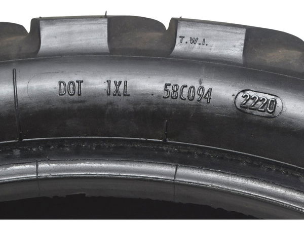 Pneu Metzeler Tourance 130/80-17 M/c 65s