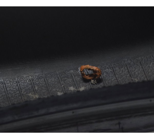 Pneu Com Detalhes Metzeler Tourance 150/70 R17 M/c 69v