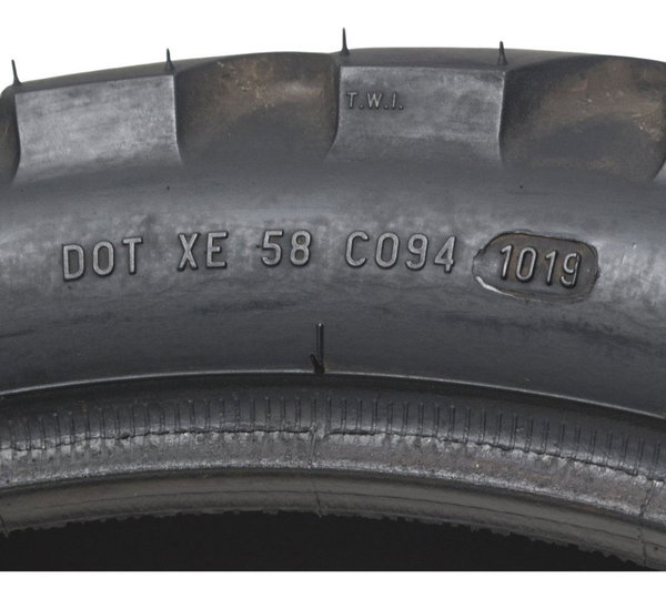 Pneu Metzeler Tourance 130/80-17 M/c 65s