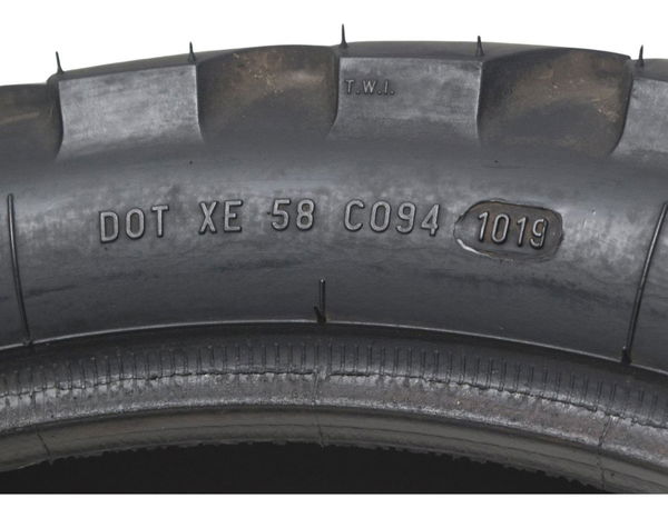 Pneu Metzeler Tourance 130/80-17 M/c 65s