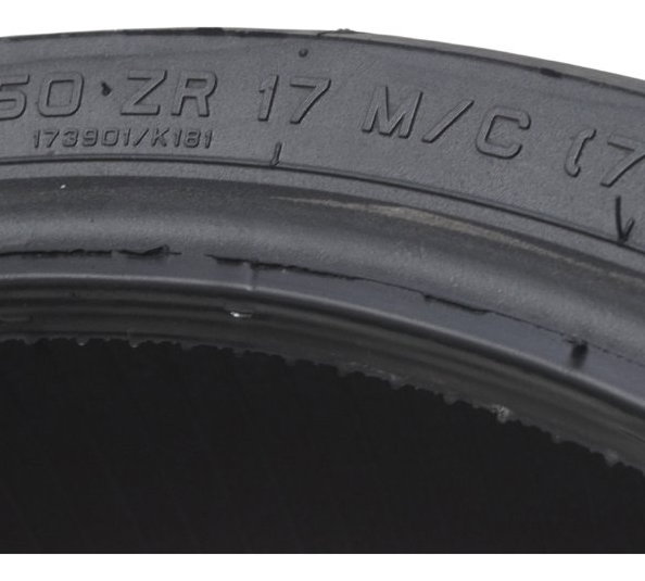 Pneu C/ Detalhes Pirelli Diablo 190/50 Zr17 M/c 73w