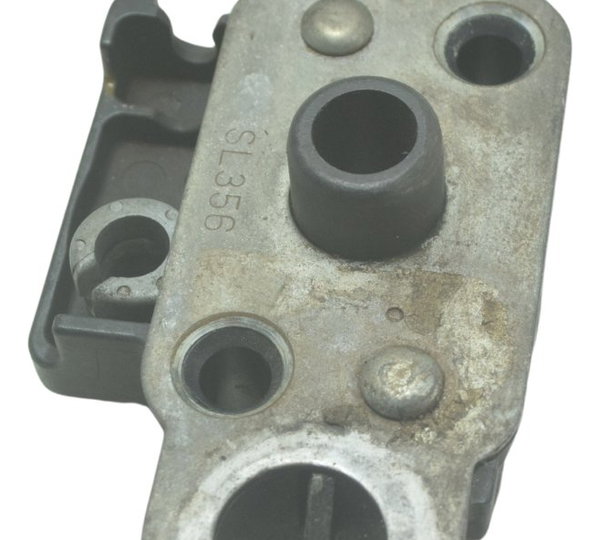 Trava Banco Suzuki Gsx-r Srad 1000 11-16 Original