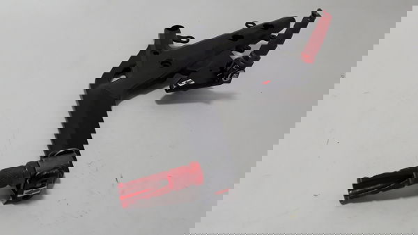 Bacalhau Direito Kawasaki Er6n 15/17 Original Quebrado 40639