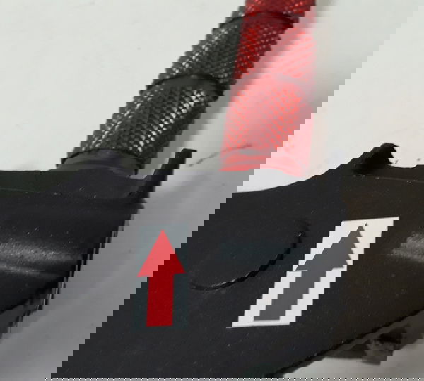 Bacalhau Direito Kawasaki Er6n 15/17 Original Quebrado 40639