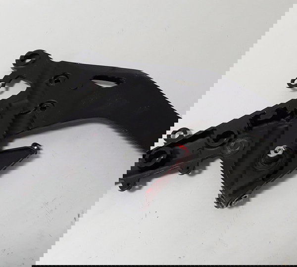 Bacalhau Direito Kawasaki Er6n 15/17 Original Quebrado 40639