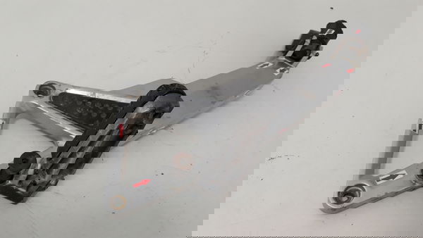 Bacalhau Esquerdo Honda Cb 600f Hornet 05/07 Descrição 41130