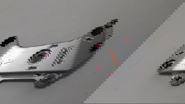 Suporte Bacalhau Esq Cb 600f Hornet 05/07 Descrição 41129