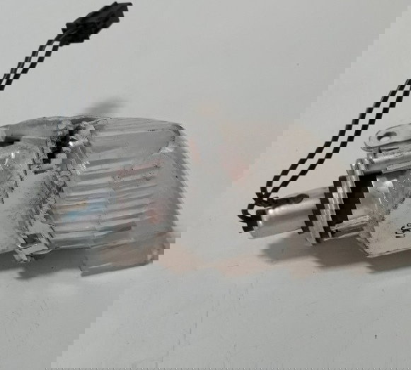 Pisca Traseiro Dir Suzuki Srad 1000 06/07 Orig Avaria 20113 Prateado