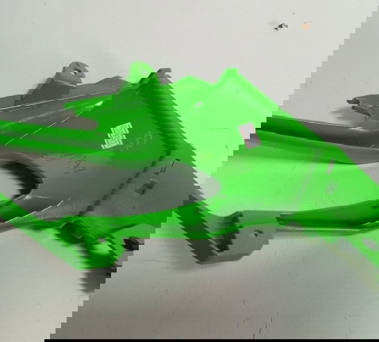 Carenagem Acabamento Lateral Dir Ninja 400 20 Avaria (10549) Verde